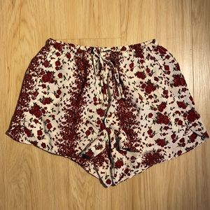 Light flowy pattern shorts